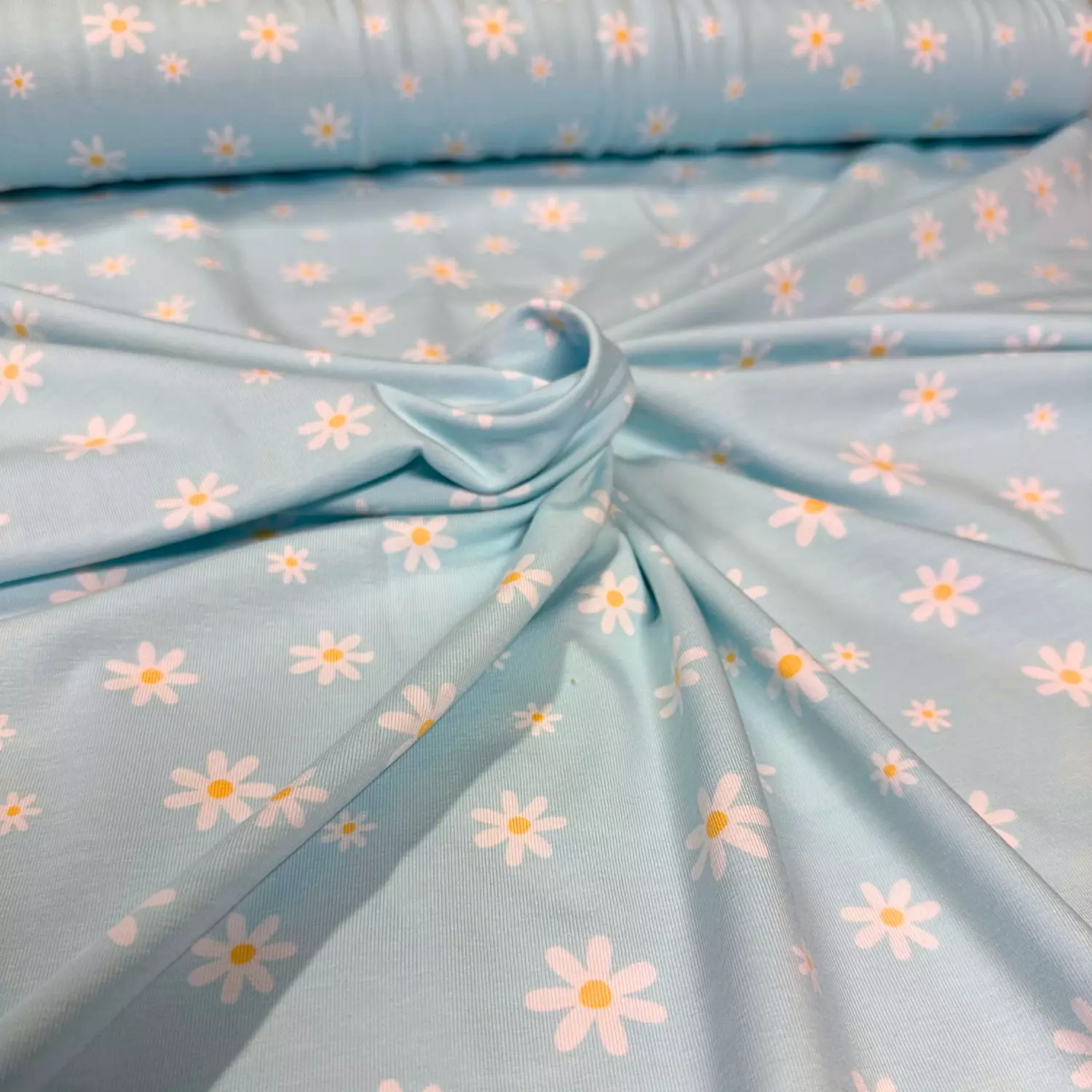 Lys blå m/hvite blomster 002 - Jersey - Økotex