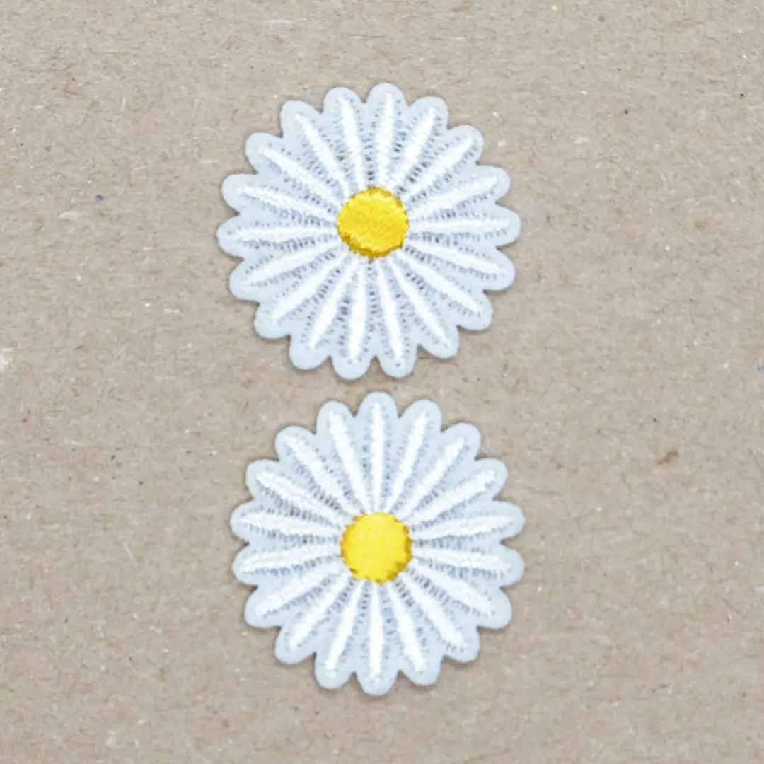 Strykemerke - 2 stk. Margeritter - 2,4 cm