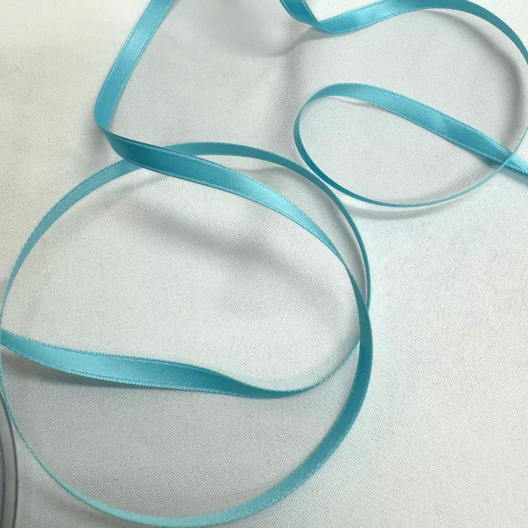 Pastell-turkis fv.70 – 6mm – Satengbånd