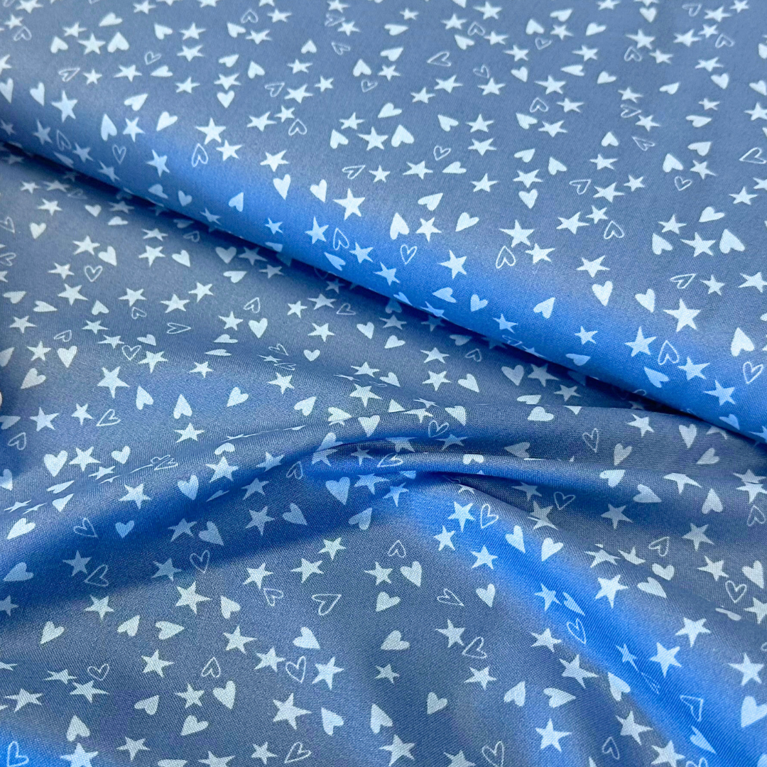 Hearts & stars, blue – Safari Lullaby – Bomull