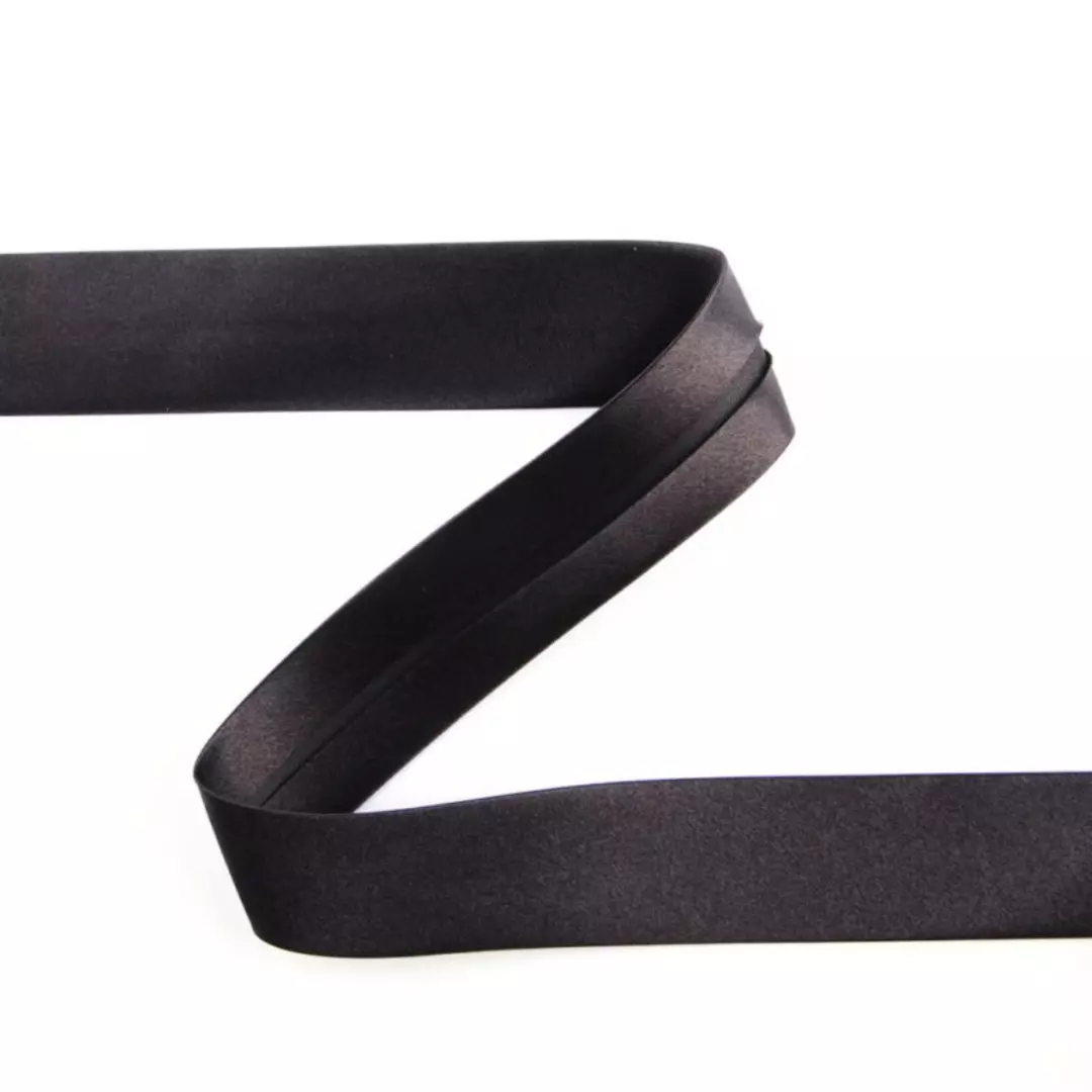 Svart col.000 – 18mm – Satin – Skråbånd