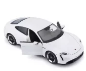 Porsche Taycan Bburago 1:24