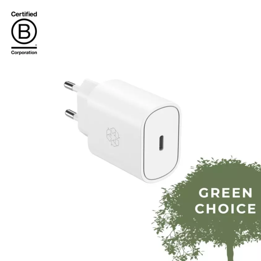 ËSSENTIALS 25W USB-C Power Adapter