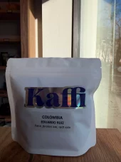 Eduardo Ruiz • Colombia • Pink Bourbon