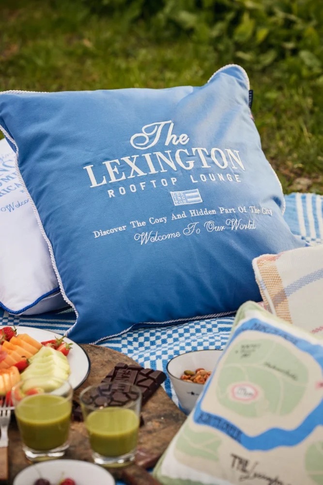 Lexington- The logo organic cotton twill