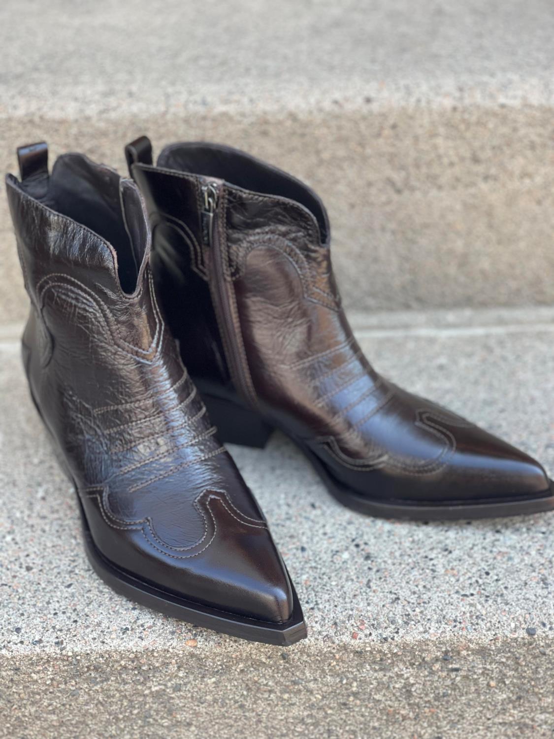 Laura Belleriva - Oreta t. moro