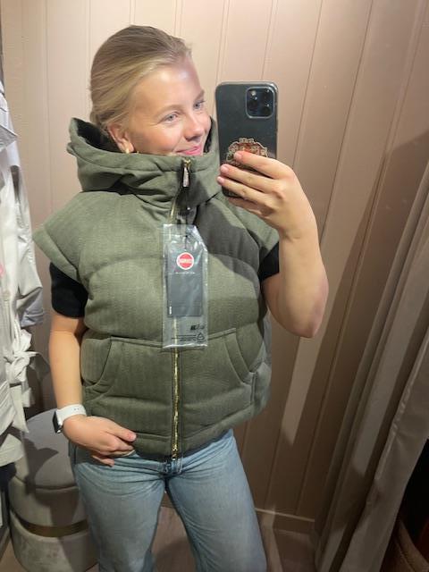 Colmar - Womans Down vest