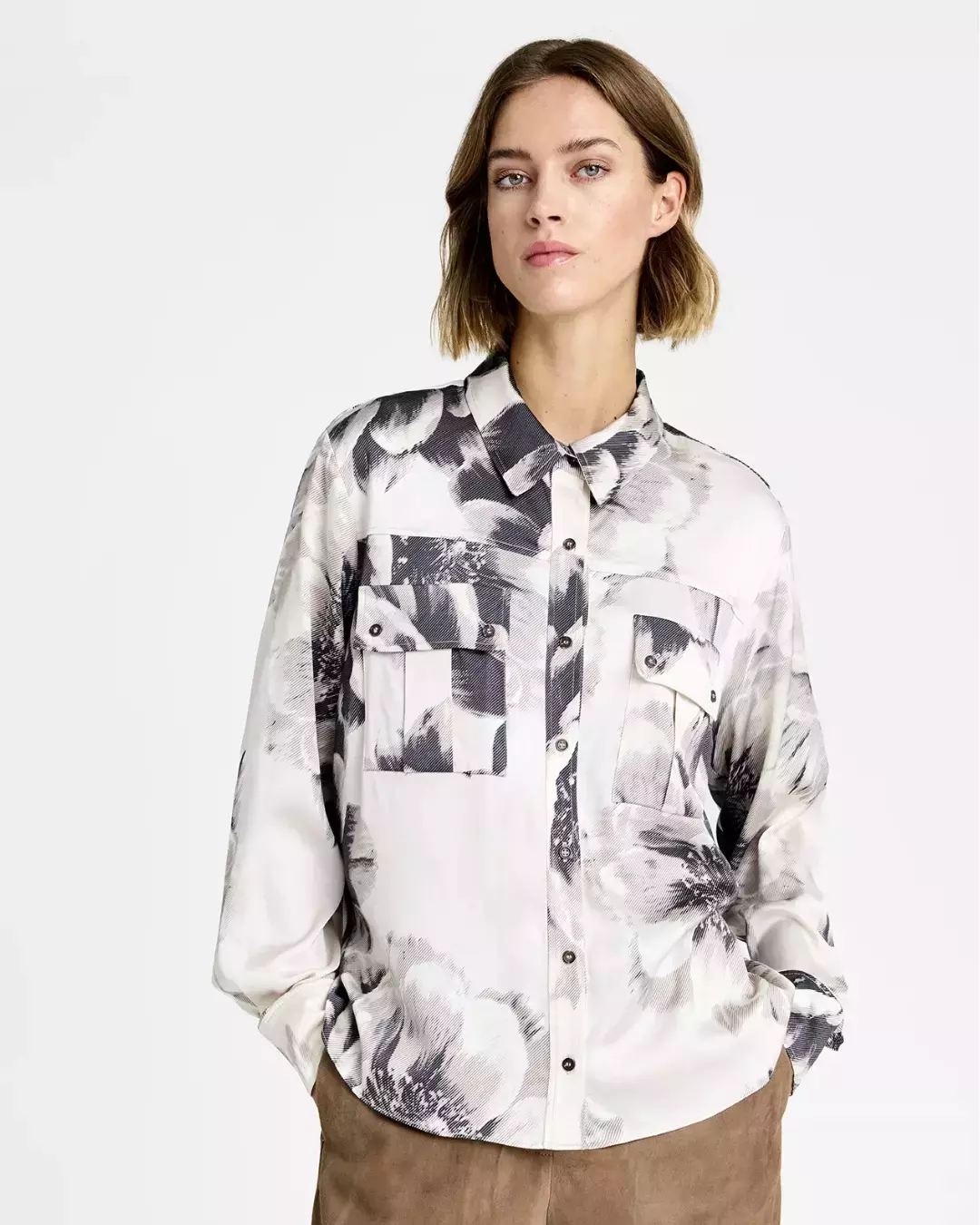 Gustav - Ilona Shirt