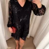 RAH OSLO - Lace Sequin Dress V-Neck