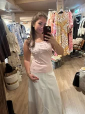 Monari - Top handarbeit