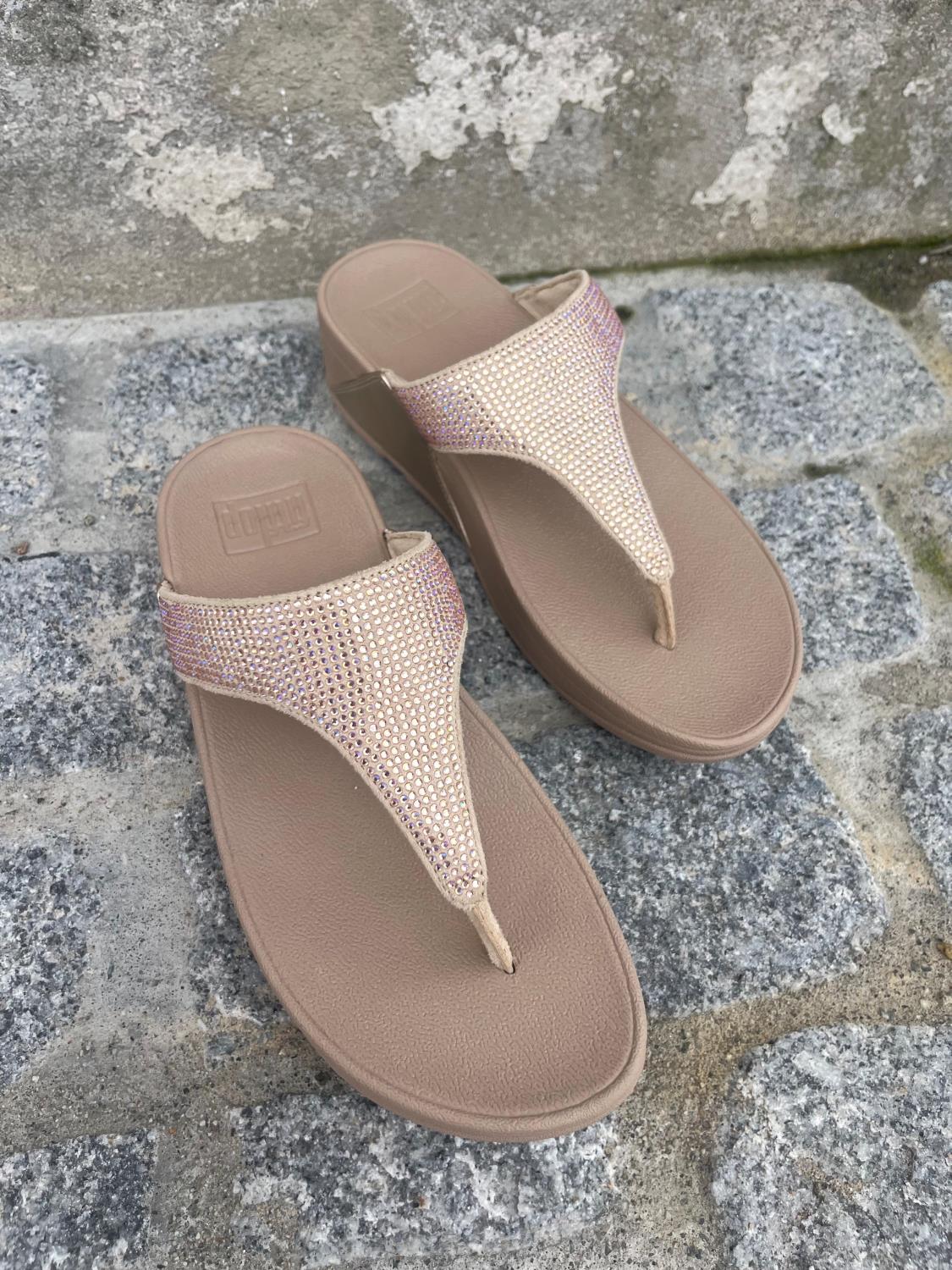fitflop comfort toe sandal lulu