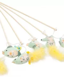 Kattleke catdangler med dyr grønn ass.