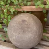 Krista - Keramikkball 15 cm Light Choko Pati