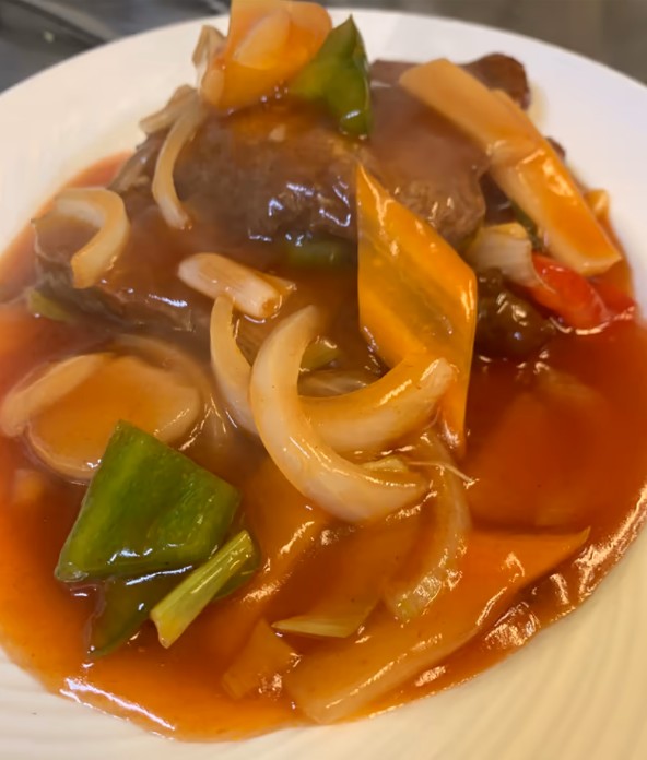 12. Okefilet m/  sur-søt saus