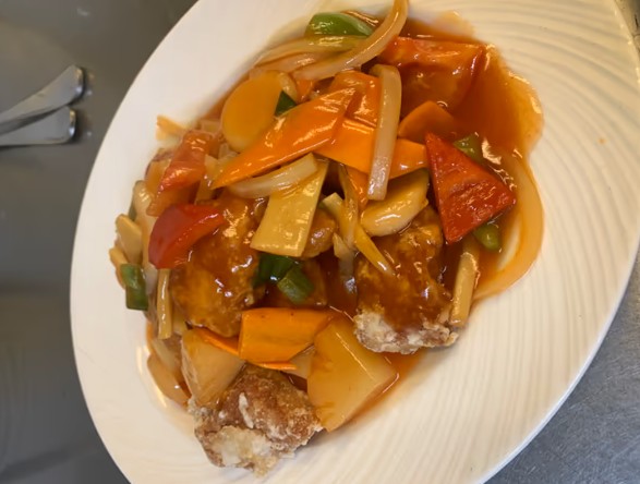 27. Svinefilet m/ sur-søt saus