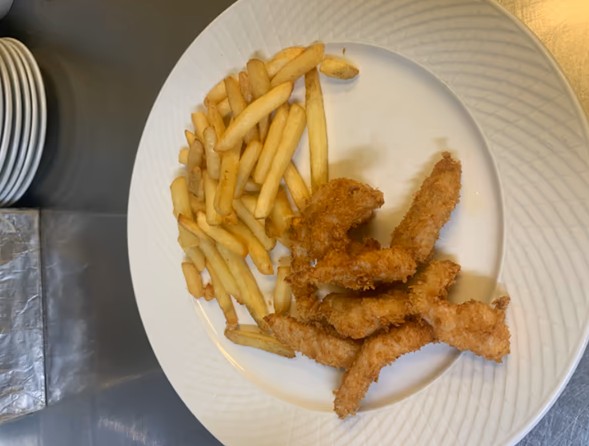 D. Frityrstekt kylling m/ p.f.