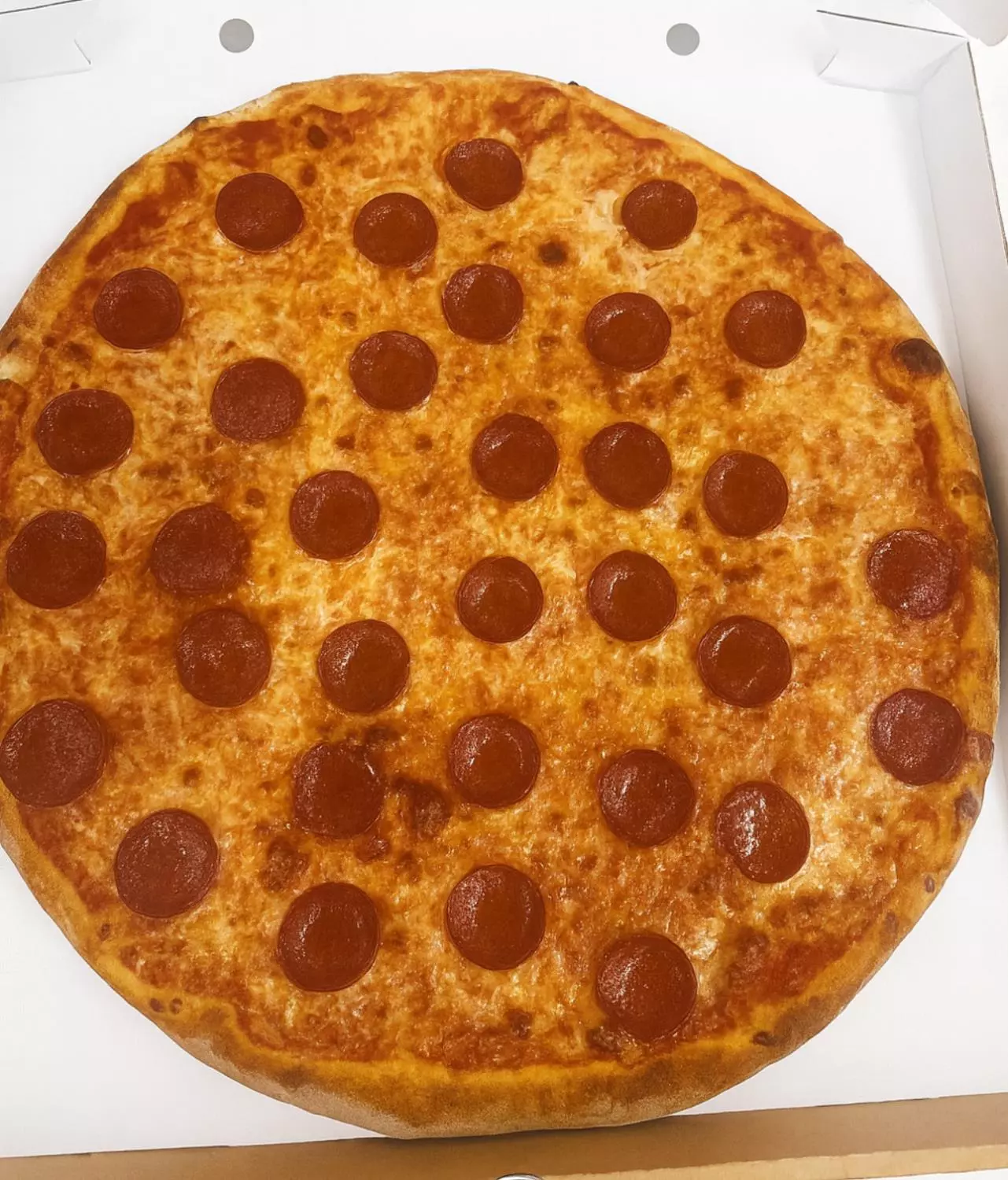 6. Pepperoni pizza stor
