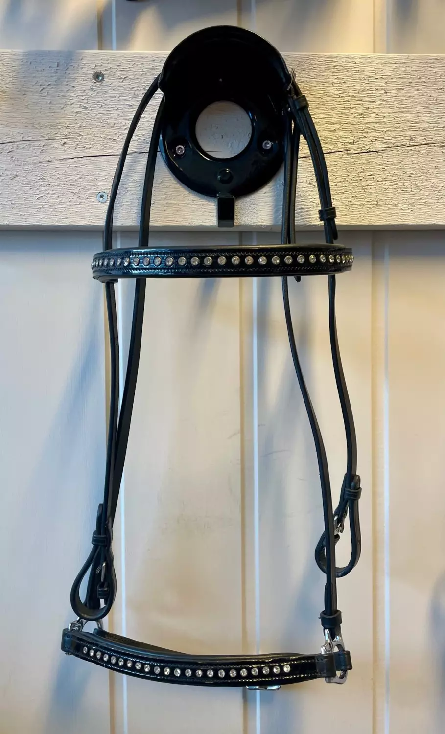 Hestagallery Sýn Hodelag - svart lakk og krystaller