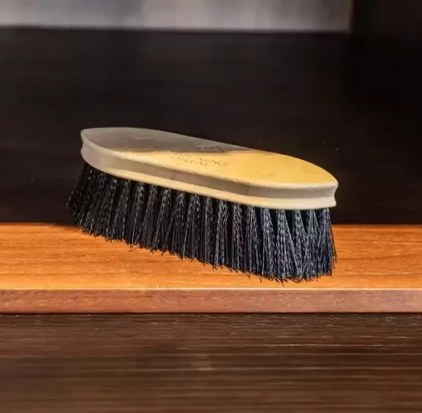 Grooming Deluxe Wooden Classic Brush Short Hard