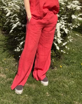 Julie Pant