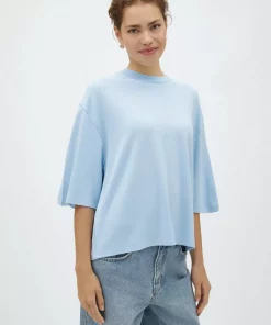Emrys T-Shirt