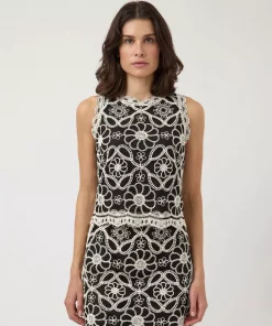 Cilia SL Crochet Top