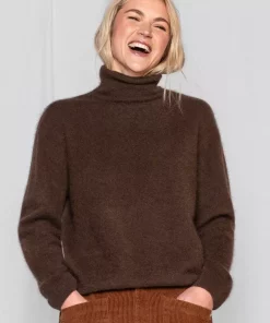 Caia Sweater