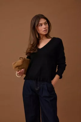 Clare Annemarie Frill Vneck