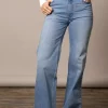 Zoey Light Wash Jeans - Kimes Ranch