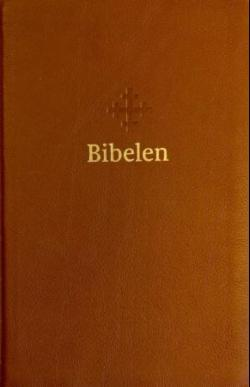 Bibel 2011, Medium, Lys brun skinn, register (NN)