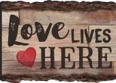 Magnet, Love Lives Here (MGT 0097)
