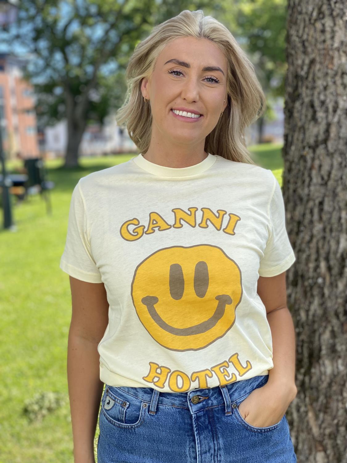 Ganni Light Cotton Jersey O-neck Hotel T-shirt Flan