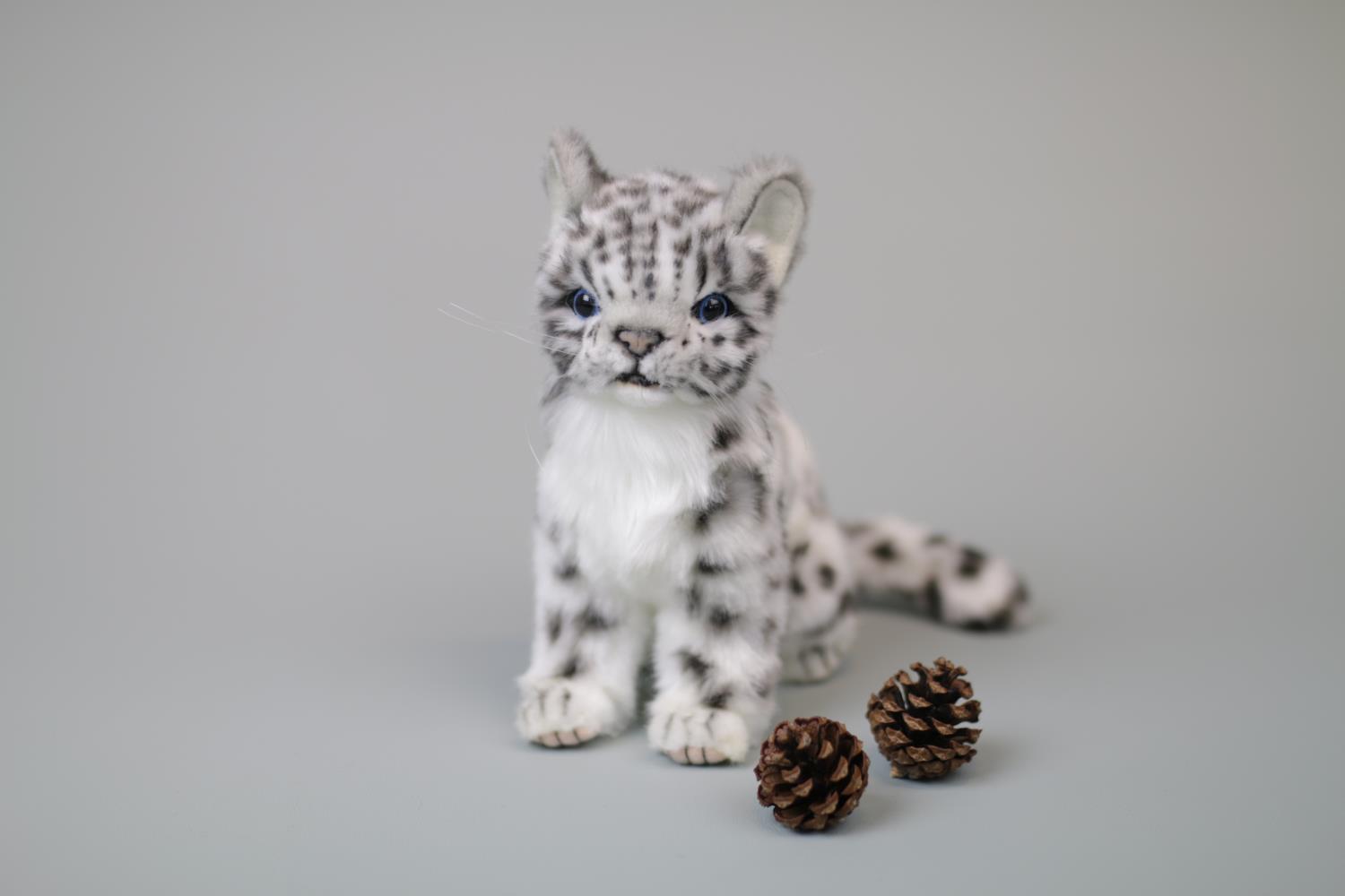 6518 Snow Leopard Cub 19cm.H