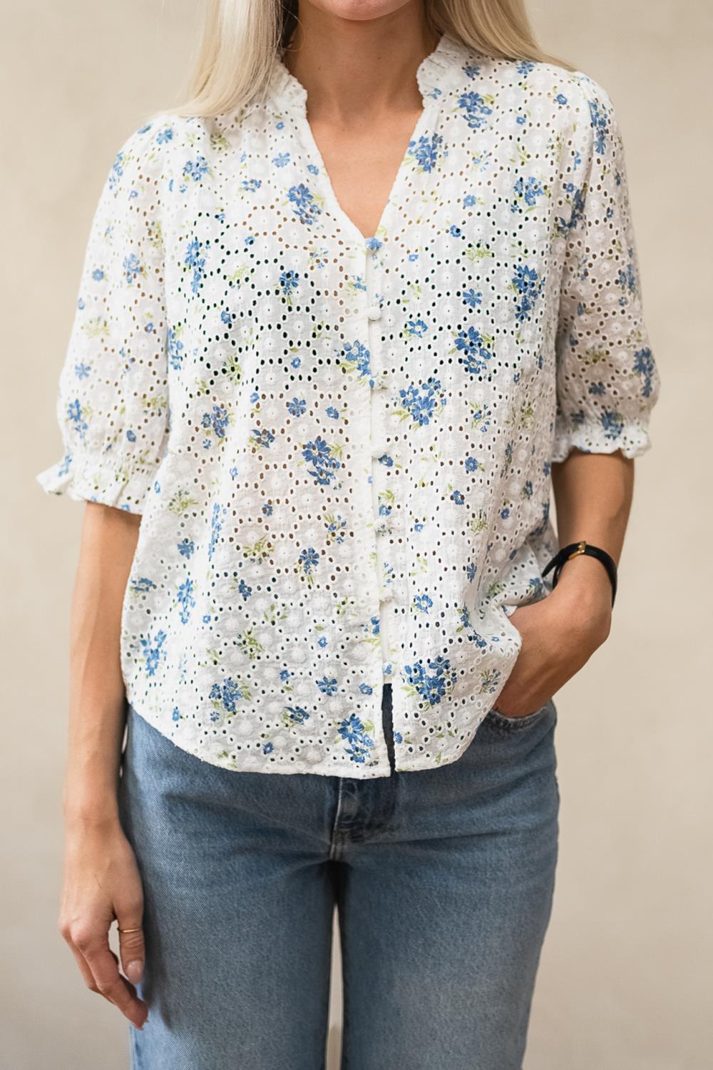 Raus Eivor 2/4 Shirt, hvit/blå blomstret