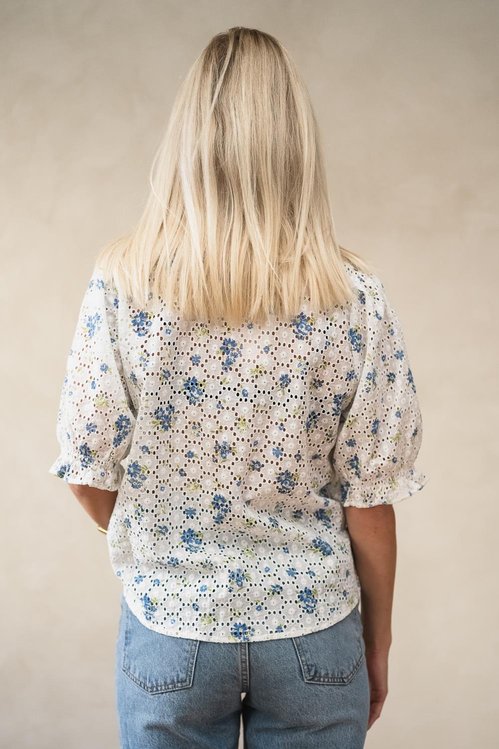 gallery-20322-for-19197-F blue flower