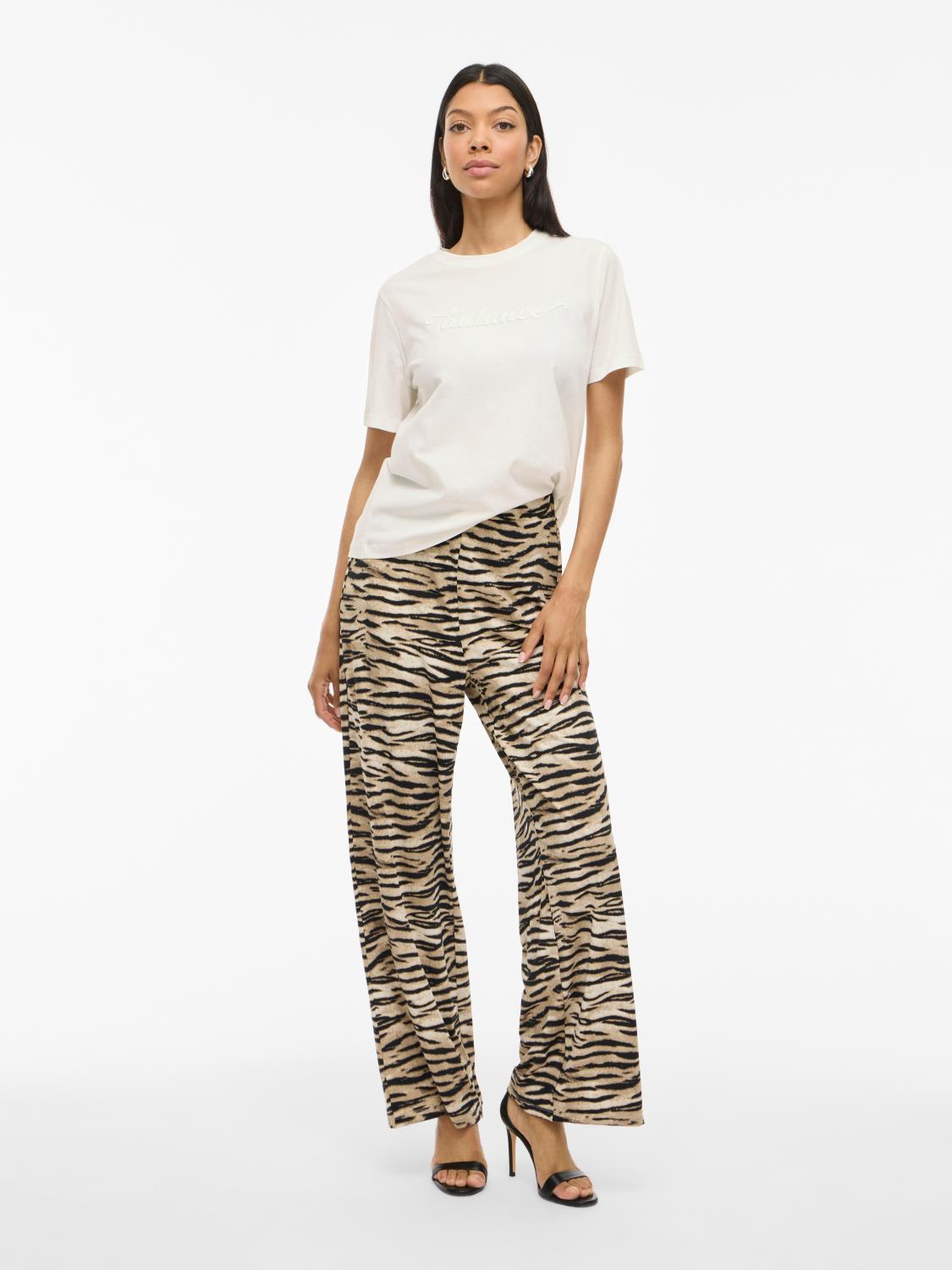 gallery-21434-for-14109458-offwhite