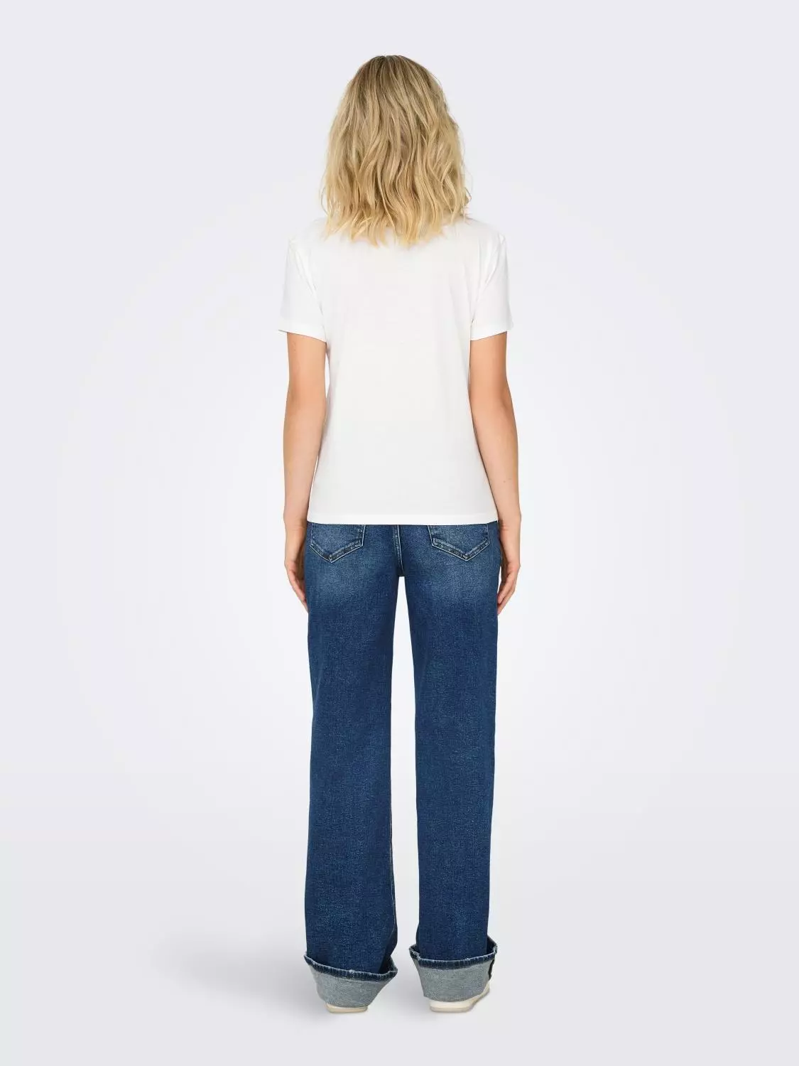 gallery-24065-for-15331700-cloud dancer