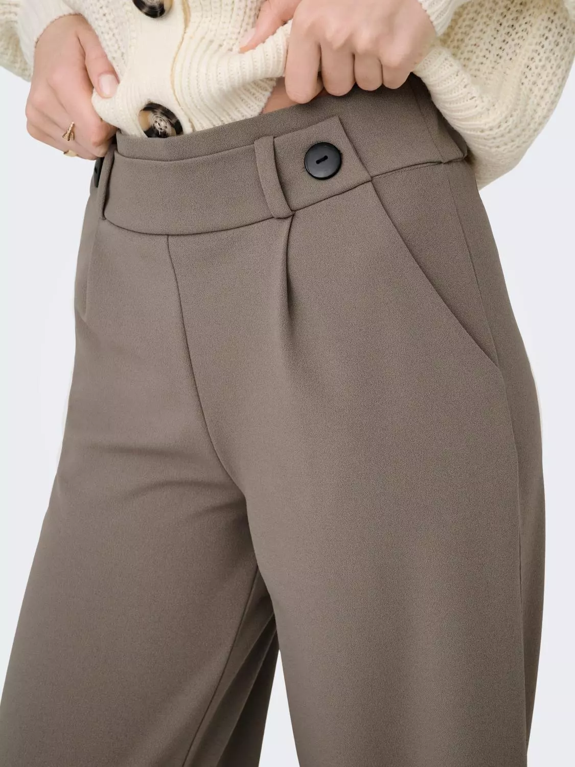 gallery-24656-for-15208430-driftwood