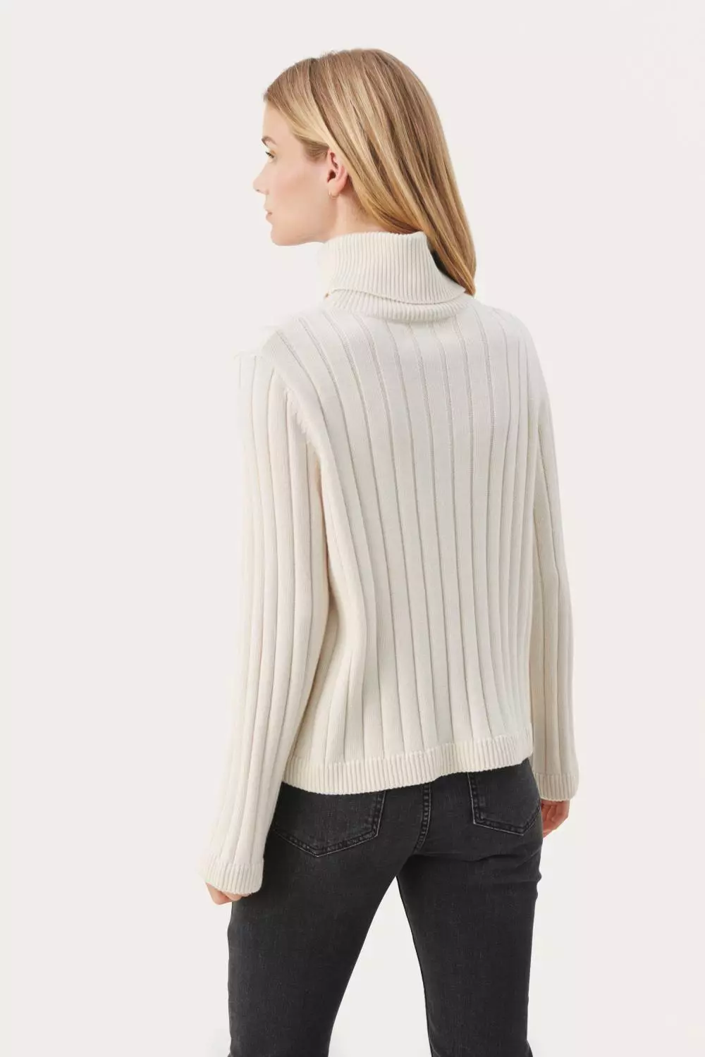 gallery-11755-for-30307967-whitecap gray