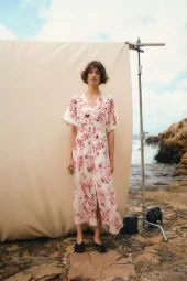 gallery-25300-for-30310465-rosa