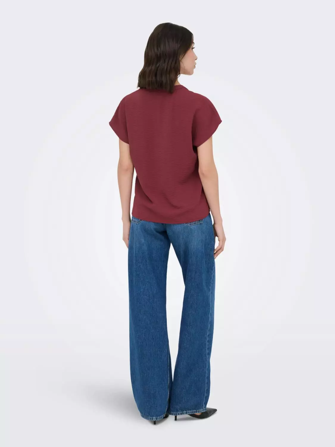 gallery-26805-for-15249287-burgunder