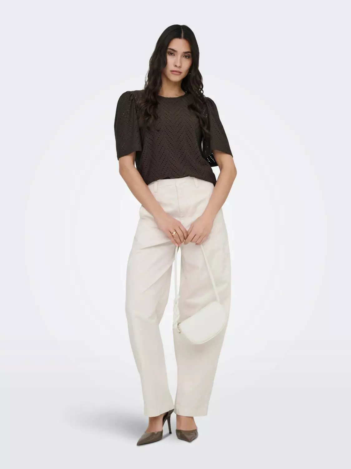 gallery-26846-for-15351919-brun