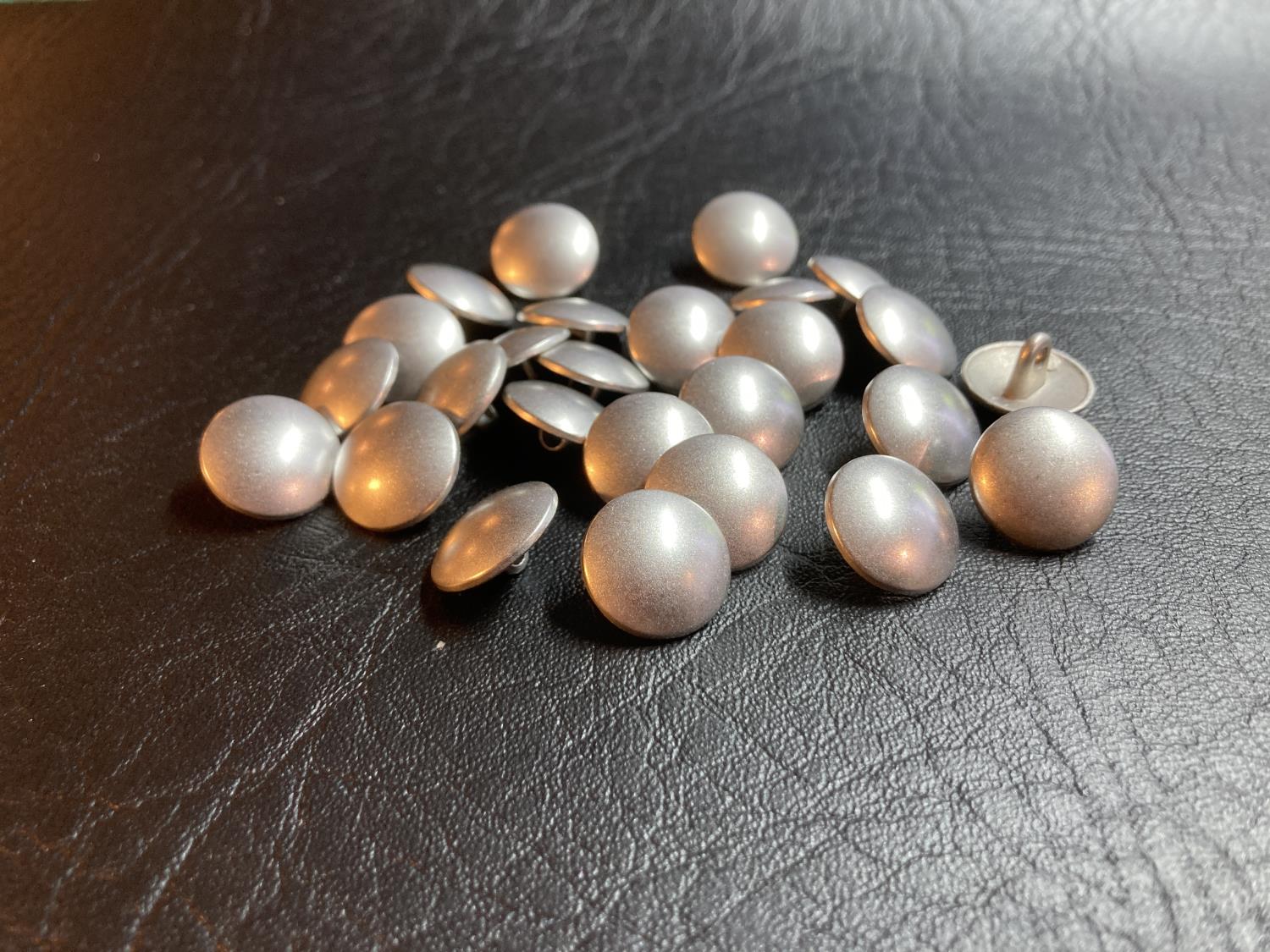 Knapp metall - Sølv 15 mm