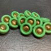Knapp plast –Grønn m/kobberdetalj– 20 mm