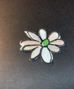 Satinblomst hvit/grønn 4 cm