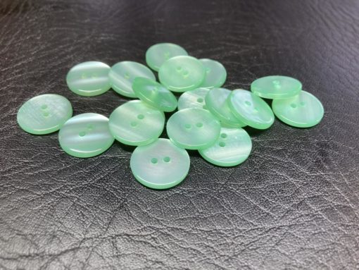Knapp Plast – 18 mm grønn