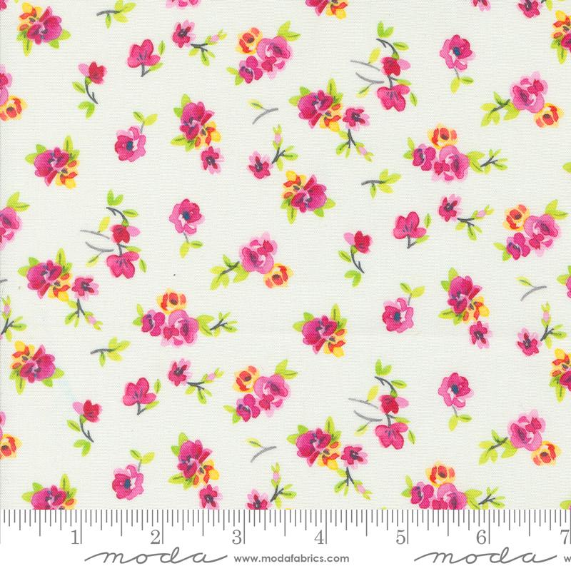 Moda Fabric – Flower Patches Cloud 21828 11