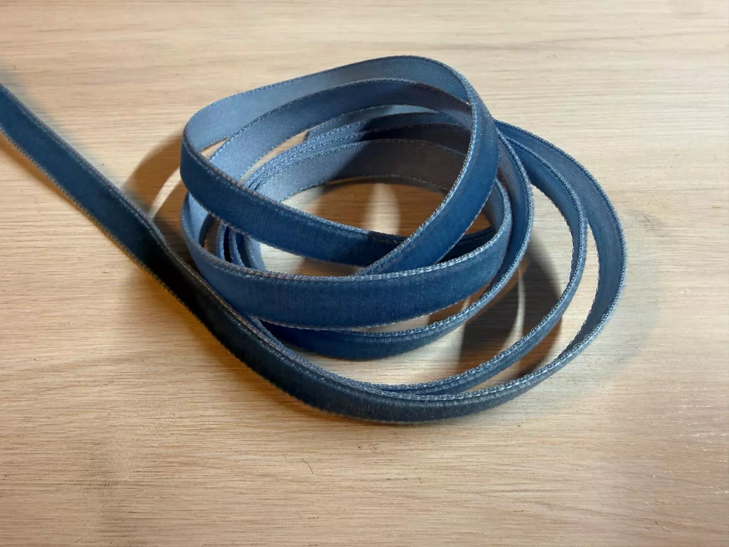Fløyelsbånd, 9 mm Jeansblå