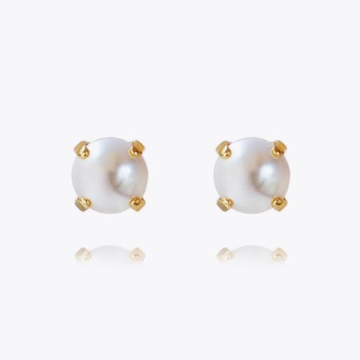 Classic stud earrings, pearl