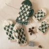 CHRISTMAS TREE MITTENS 24-5